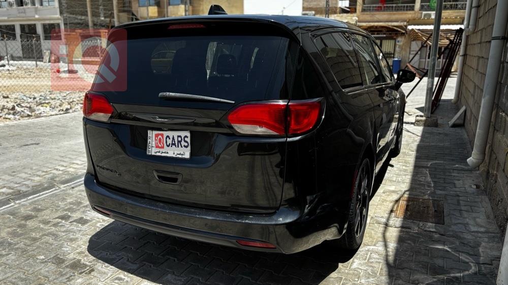 Chrysler Pacifica